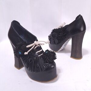 Irregular Choice Pertrisha Leather Floral Ruffle Platform Heels Womens 6.5 Black